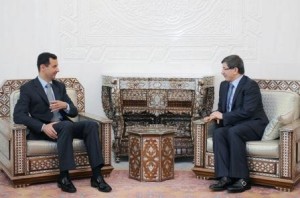 Syrian President Bashar al-Assad (L) during a meeting with Turkish Foreign Minister Ahmet Davutoglu in Damascus on March 7, 2010 (RT/AFP Photo / Sana)